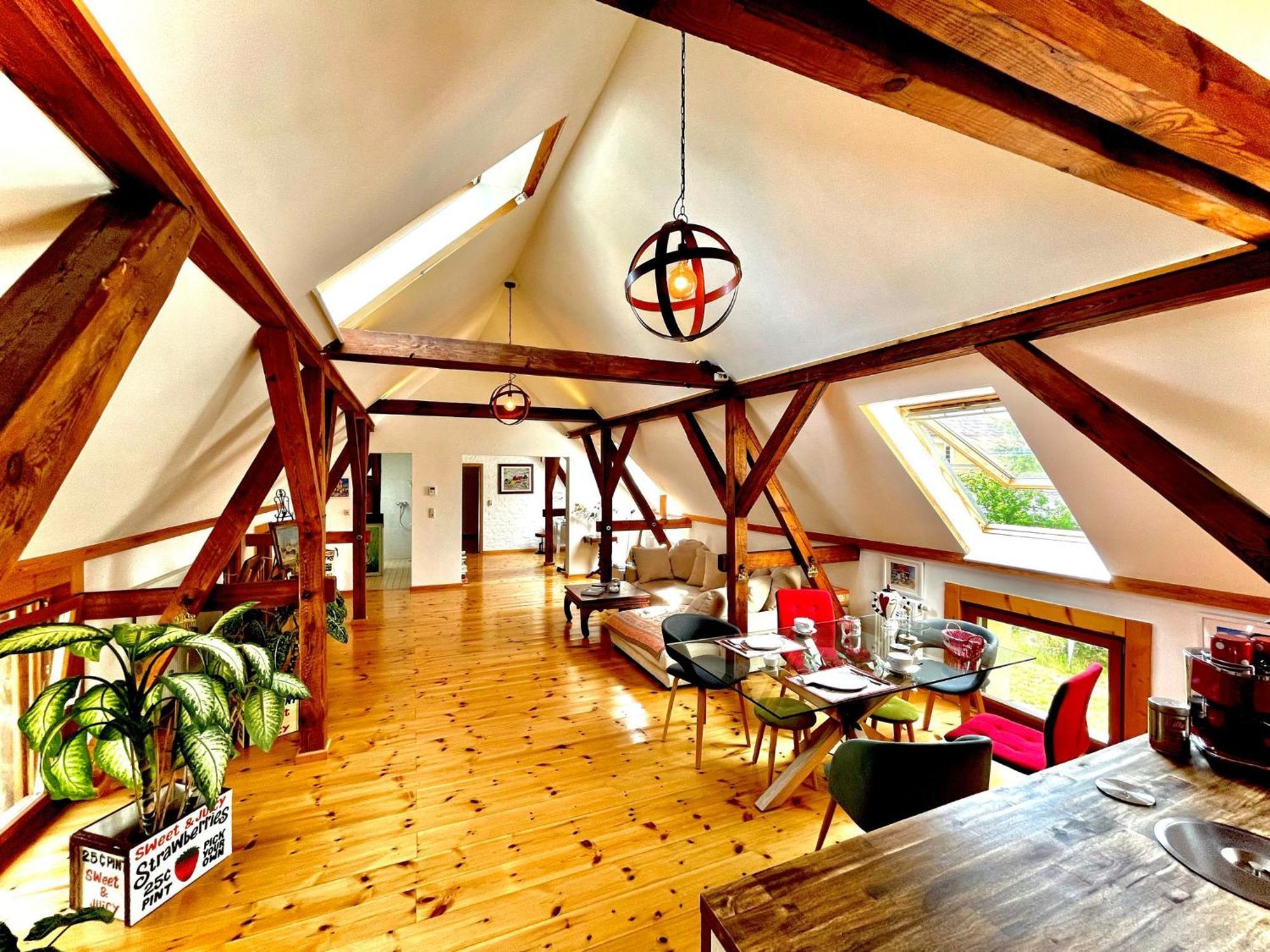 Historisches Retro Loft 70M2 Mit Garten & Seenaehe Apartment Schwielowsee Luaran gambar